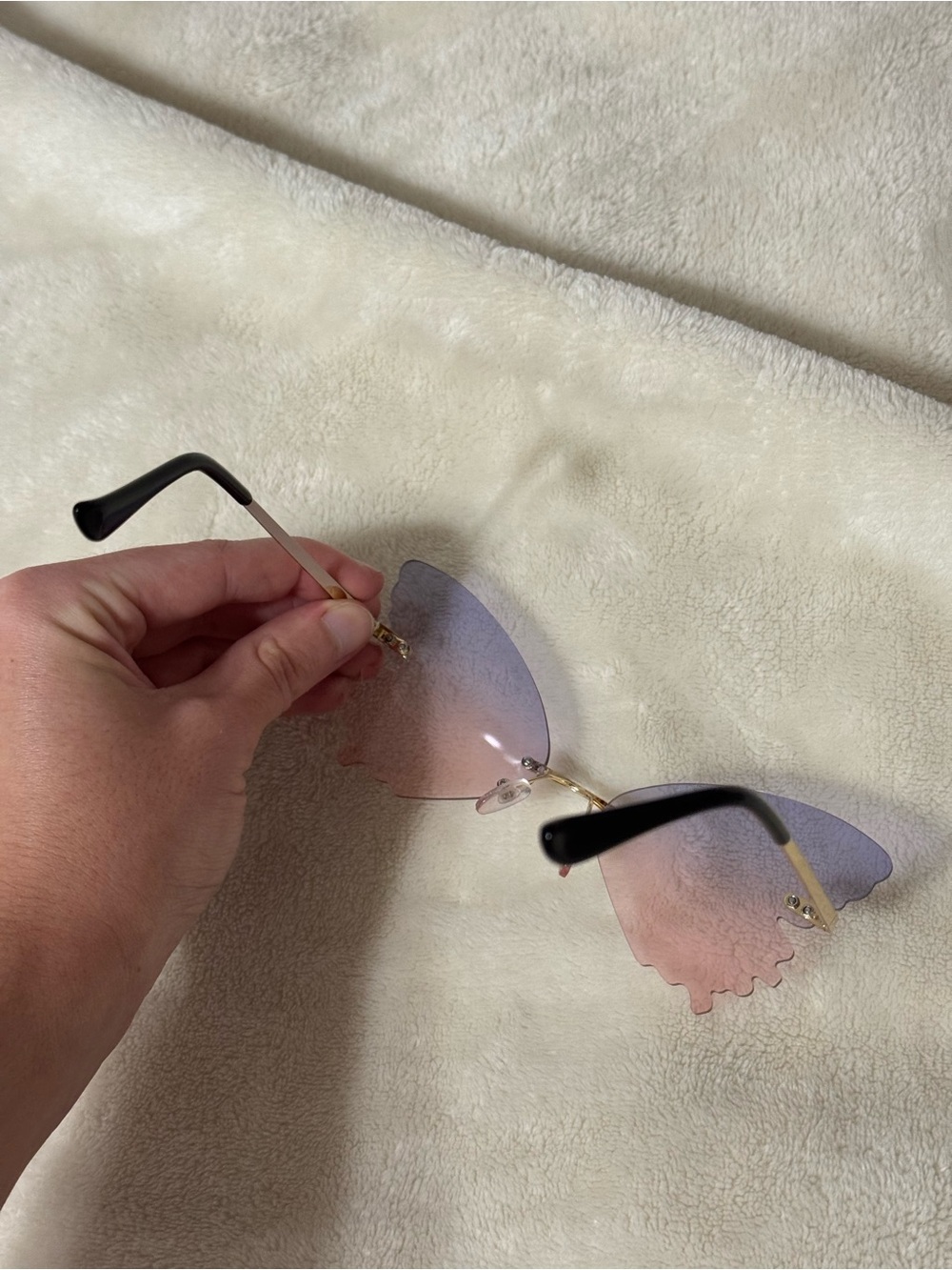 y2k inspired butterfly glasses - Picture 4 of 4